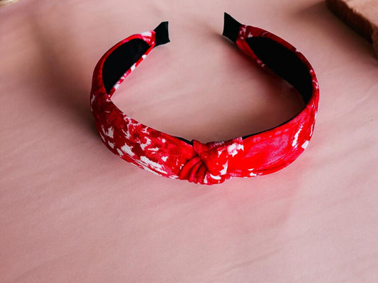 Level Up Your Little One's Style with our Smart Abstract Knot Hairband!