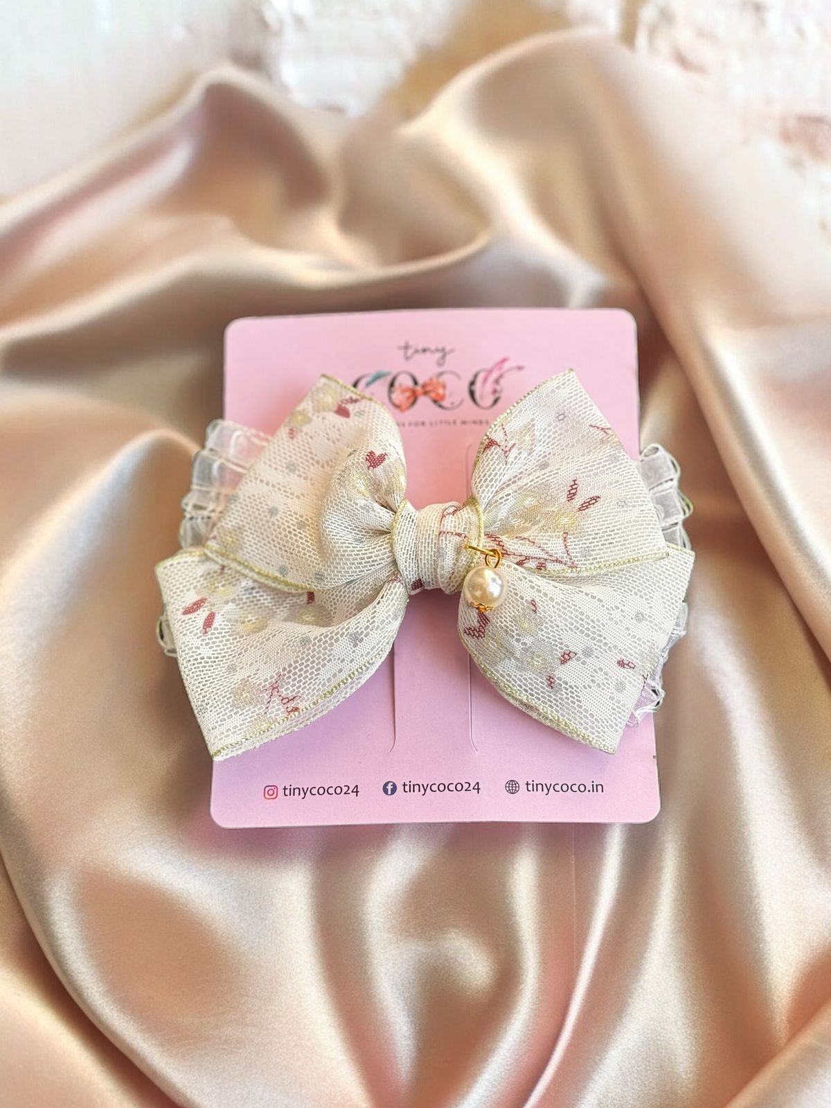 White and Pink Hair Clip with Pearl