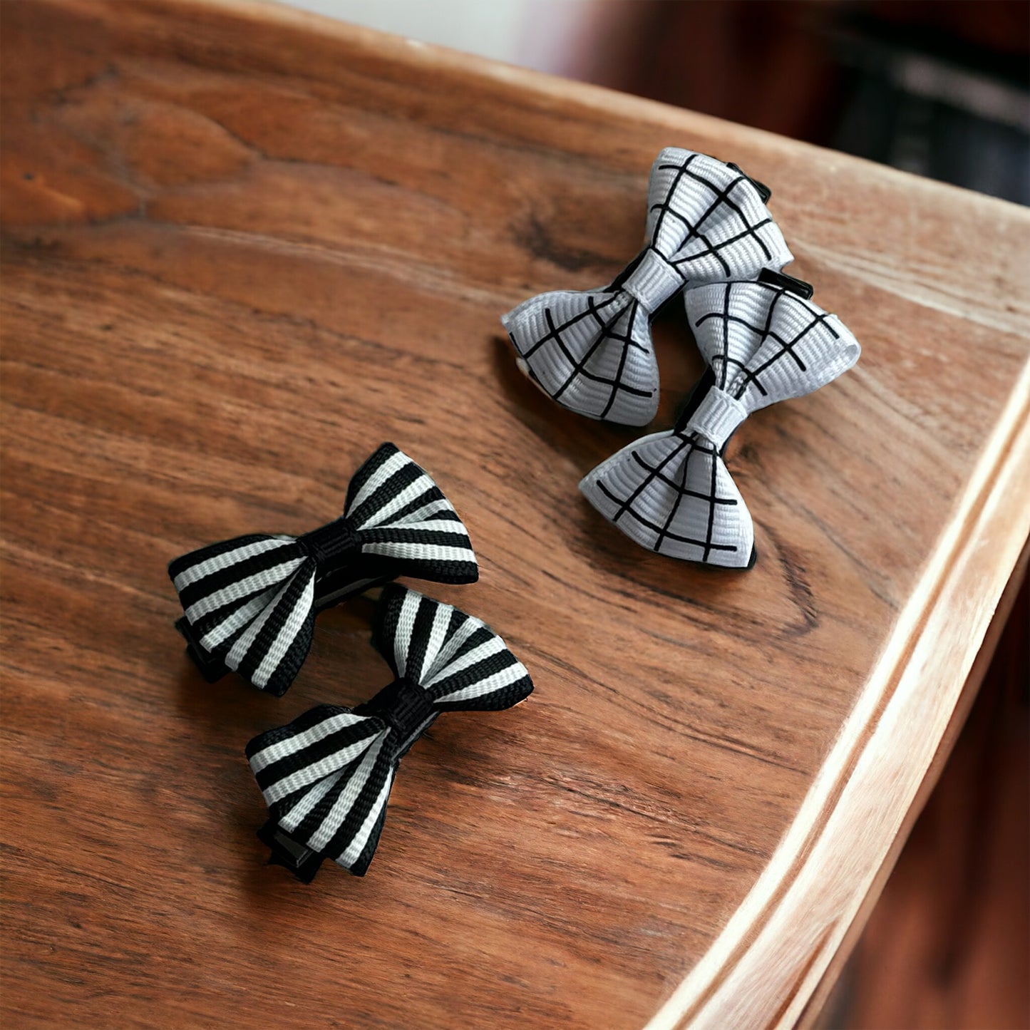 Double the Love: Heart-Shaped Hair Clips with Stripes in Pairs of 4