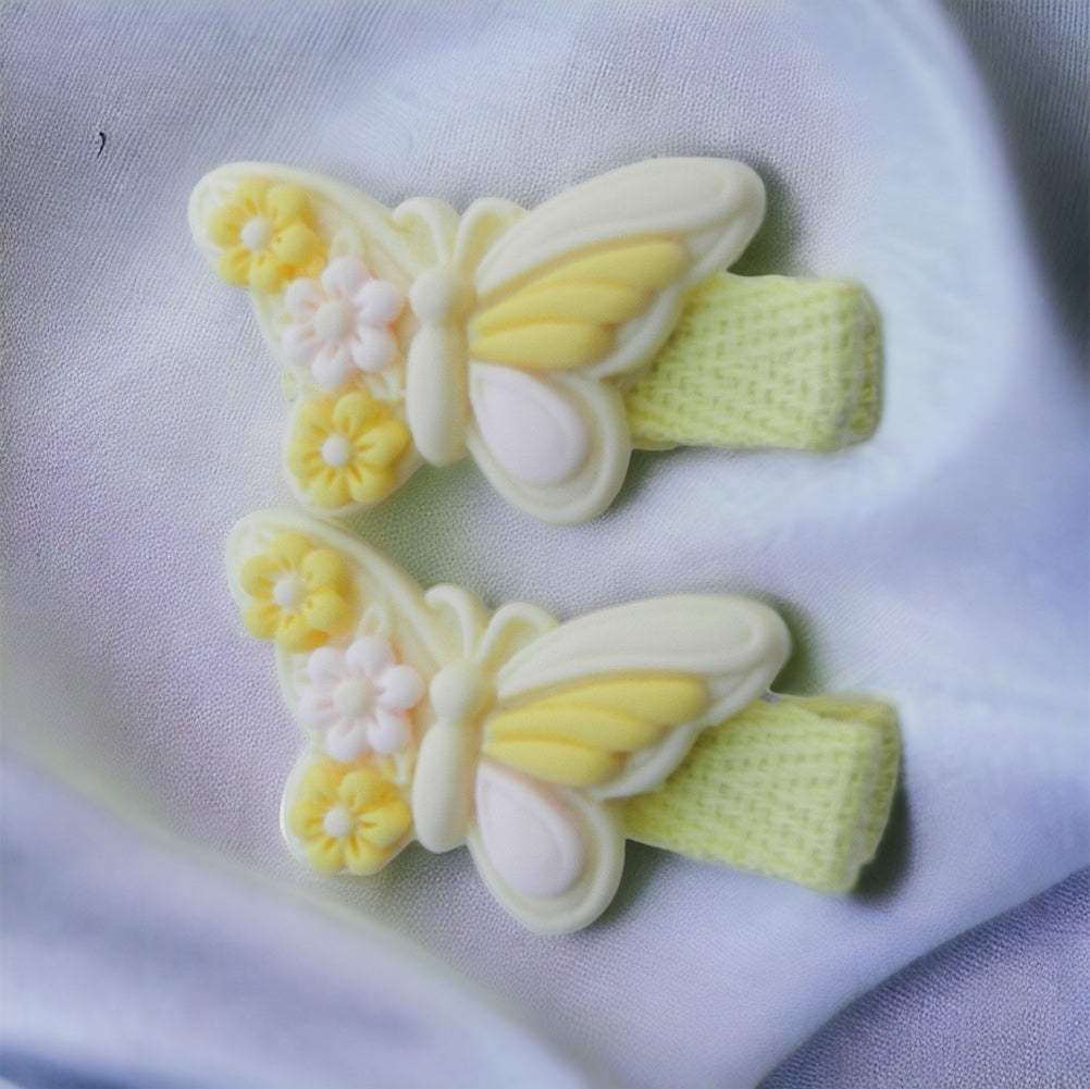 Fluttery Fun: Colorful Butterfly Hair Clips!