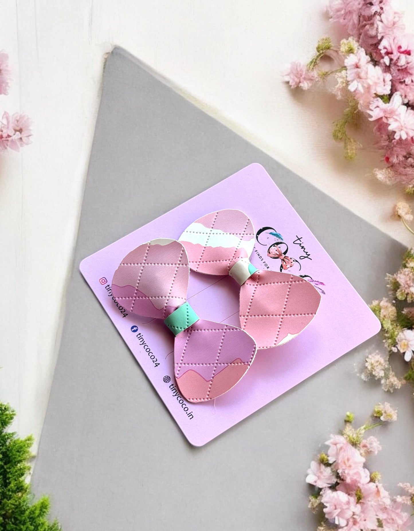 Dreamy Valentine's Day Bow Clips