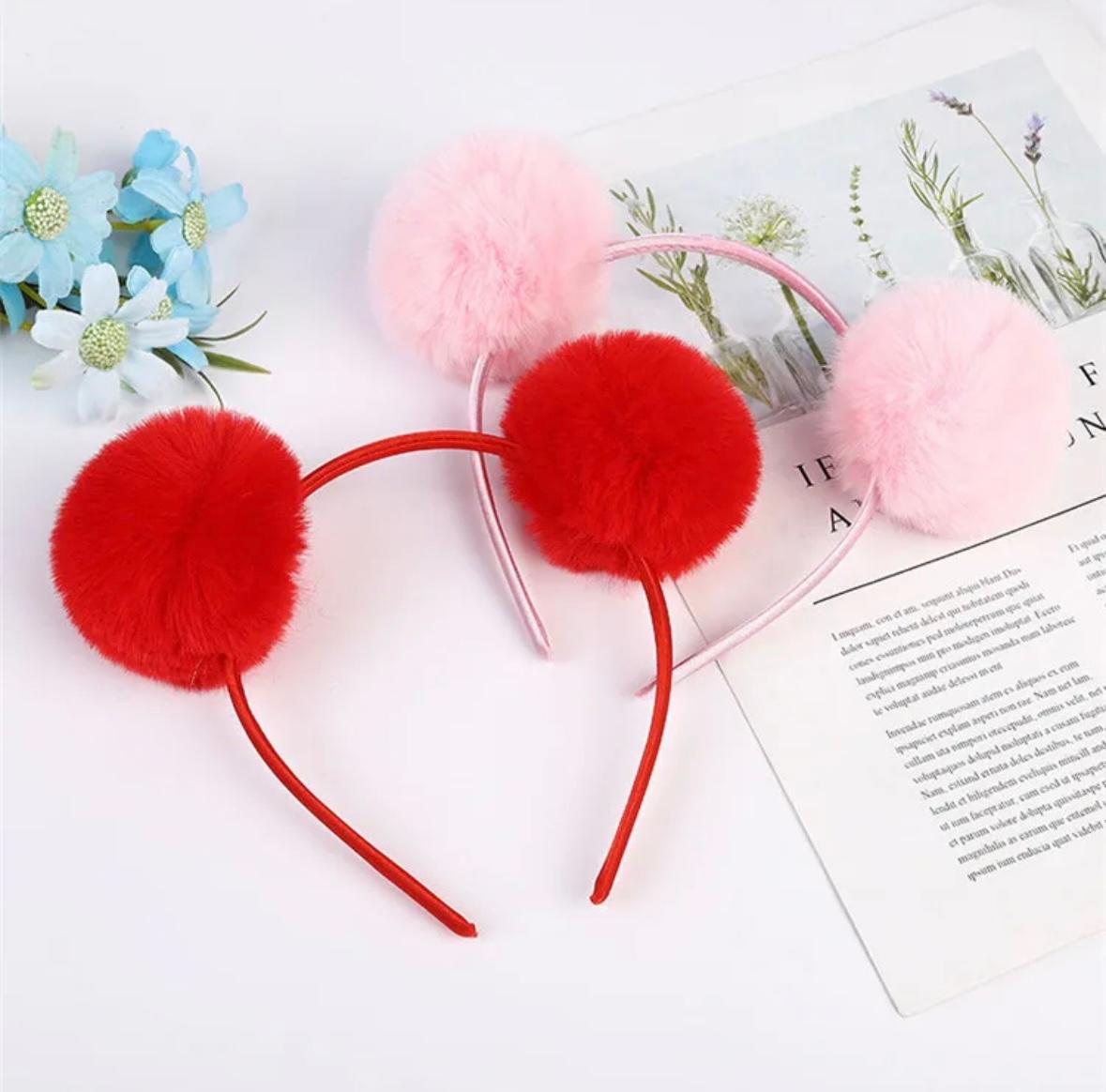 Plush Fun for Everyone: The Multicolor Pom-Pom Headband!