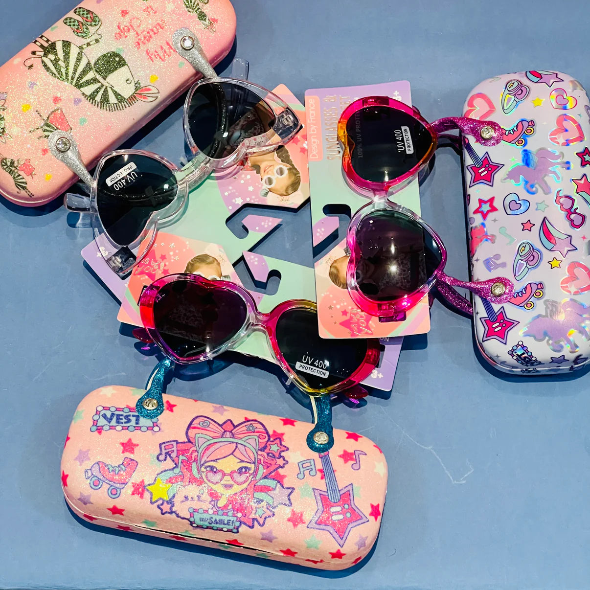 Sunglasses with case set